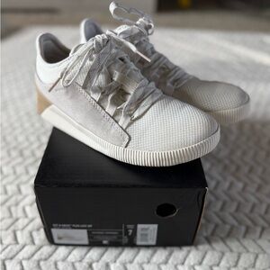 Women’s Out N About Plus Lace WP Shoes